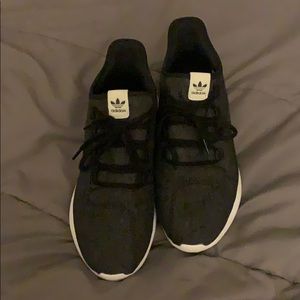 Adidas tubular women’s size 11